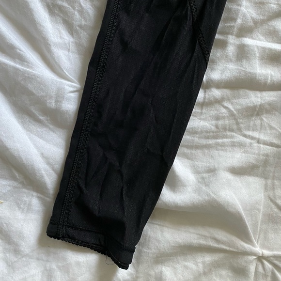 Lululemon Deep Breath Tight size 4 - Picture 3 of 12
